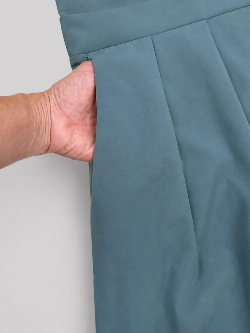 Halara Breezeful Wide Leg Jumpsuit L Blue Green 4-Way Stretch Pockets Coastal - Picture 9 of 11